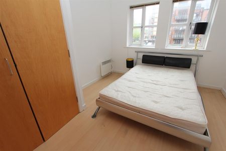 Turlow Court, Leeds City Centre, LS9 8PA - Photo 2