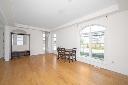 For Lease - 8 Dougherty Court, Hamilton, Ontario - Photo 3