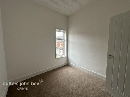 3 bedroom terraced house to rent - Photo 3