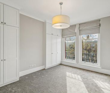 3 bedroom flat to rent - Photo 4