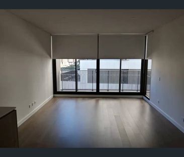 317/2 Stovemaker Lane, Erskineville, NSW 2043 - Photo 1