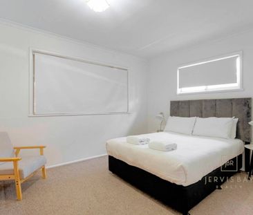 4 Bedroom Vincentia Home - Photo 5