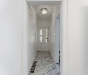 For Lease - 468 Northcliffe Boulevard, Toronto, Ontario - Photo 4