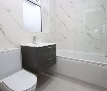 2 bedroom semi-detached house to rent - Photo 4
