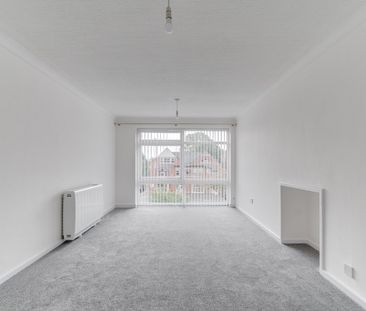 2 bed apartment to rent in Bristol Road South, Birmingham, B31 - Photo 6