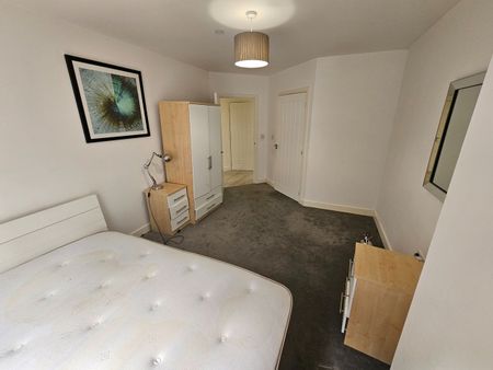 2 Bed Flat, Hoffmans Road, E17 - Photo 2