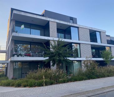 Prachtig nieuwbouwappartement met twee slaapkamers en staanplaats - Foto 1