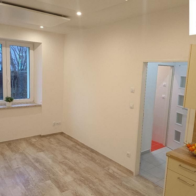 Pronájem bytu 1+kk 22 m² - Photo 1