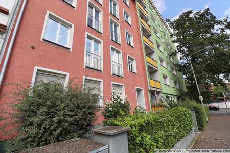 SACHSENHAUSEN - 3-Zimmerwohnung mit Wannenbad und Balkon - Photo 2