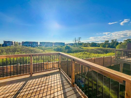 For Lease - 811 Sarnia Road Unit# 44, London North, Ontario - Photo 1