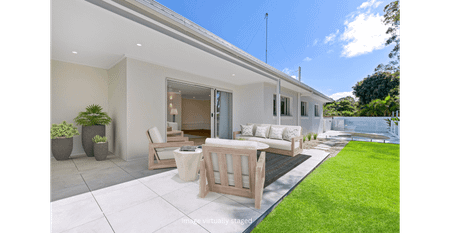 Designer Home in Prime Tewantin Location - Photo 3