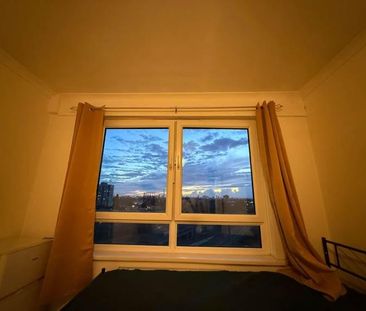 House share to rent - Photo 2