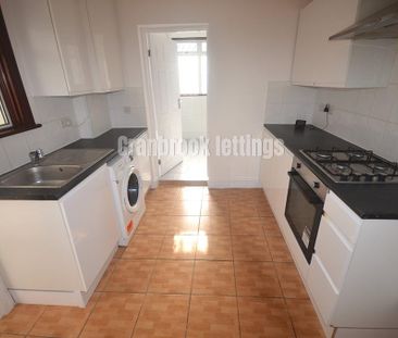 3 bedroom terraced house to rent - Photo 2
