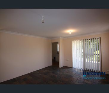 Charming Freestanding Home in Desirable Riverton - Photo 3