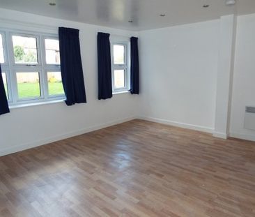 Markfield Court, Leicester, LE4 - Photo 3