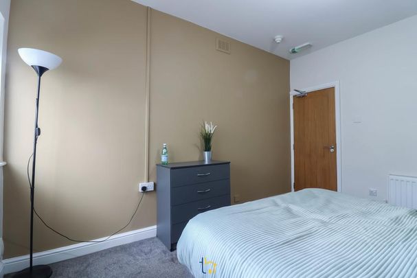 1 bedroom in a house share to rent - Photo 1