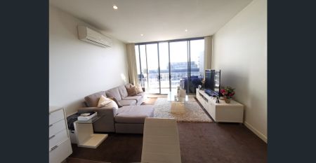 Top Floor North Facing One bedder - Photo 2