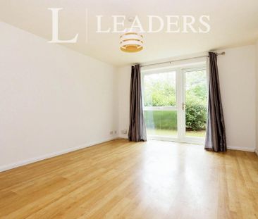 2 bedroom maisonette to rent - Photo 2