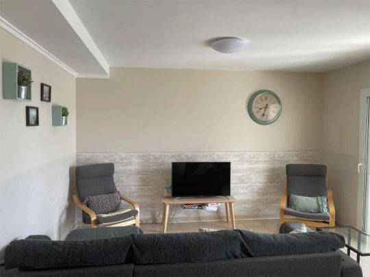 Oliva - Photo 1