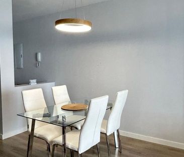 3 bedroom luxury Flat for rent in Nueva Andalucia, Spain - Photo 3