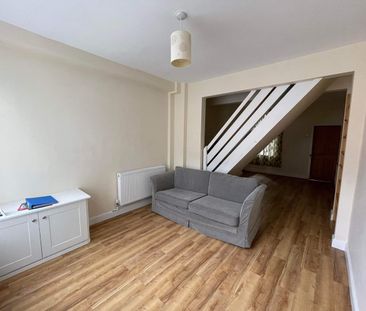 2 Bed Terraced House, Avenue Road Extension, LE2 - Photo 1