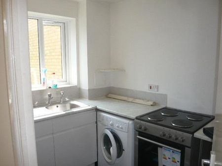 1 bedroom flat to rent - Photo 4