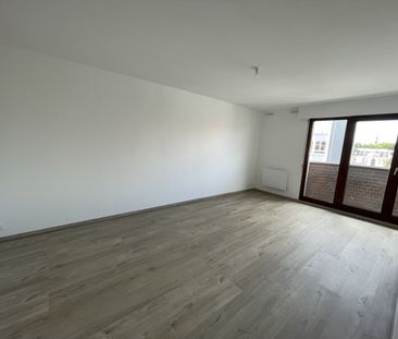 Location Appartement 2 pièces 48m² LAMBERSART 59130 - Photo 3