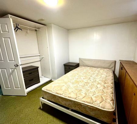 For Lease - 403 Denlow Avenue Unit# Basement, Hamilton, Ontario - Photo 3