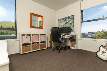 Secure and Convenient - Photo 4