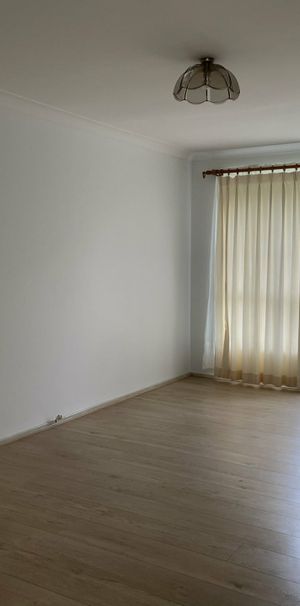 Spacious Family Home - Photo 1