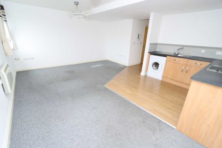 Albert Road, Stoke - Photo 2