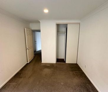 Charming 1BR Unit in Markham Place, utilities inc - Photo 5