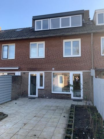 Te huur: Kamer Martinitorenstraat in Tilburg - Foto 4