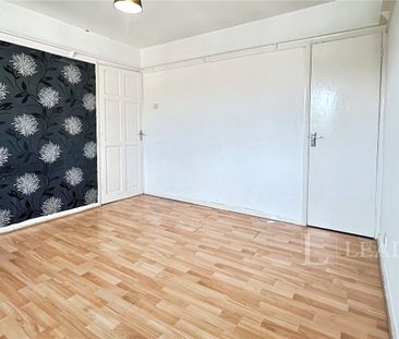 2 bedroom maisonette to rent Deep Denes, Luton, Bedfordshire, LU2 - Photo 1