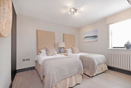 St Johns Wood Park, St Johns Wood, London, NW8 6NL - Photo 4