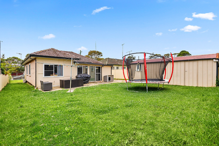19 Daphne Street, Barrack Heights NSW 2528 - House For Rent | Domain - Photo 5