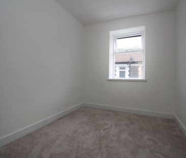 3 bedroom apartment to rent - Photo 5