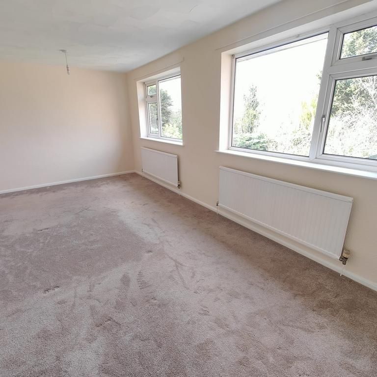 3 bedroom property to rent - Photo 1
