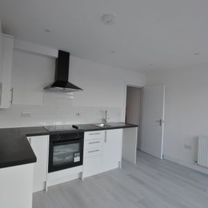 Station Road, Longfield, London - Photo 2