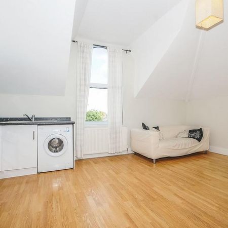 1 bedroom property to rent - Photo 3