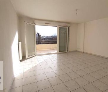 Location Appartement 3 pièces 69m² SEYSSINET PARISET 38170 - Photo 1