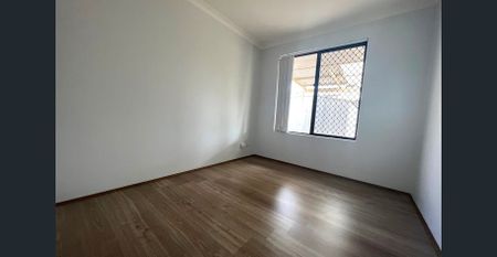 Fresh, Spacious & Super Convenient - Photo 2