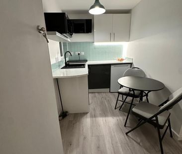 Room in a Shared House, Lyndhurst Road, LU1 - Photo 1