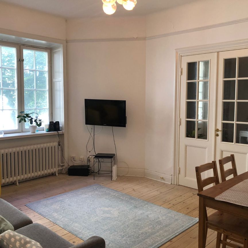 Charmig sekelskifteslägenhet med perfekt läge i NOFO, Södermalm - Photo 1