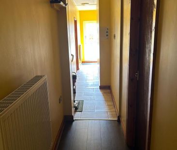 6 bedroom semi-detached house to rent - Photo 5