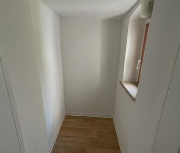 Helle 3-Zimmerwohnung im Erdgeschoss ! - Foto 1