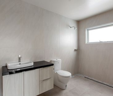 1/391 Graham Street, Port Melbourne VIC 3207 - Townhouse For Rent |... - Photo 5