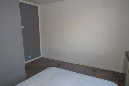 Nursery Lane, HALIFAX - Photo 2