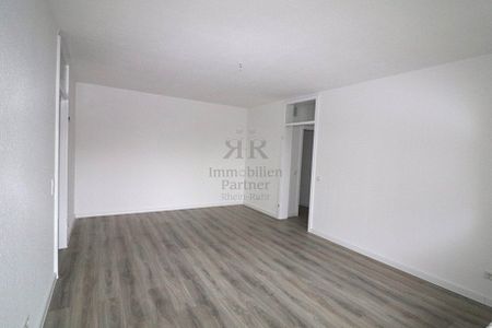 Über den Dächern der Hobestadt. Helle 2 1/2-Raum Wohnung mit Balkon. - Photo 2