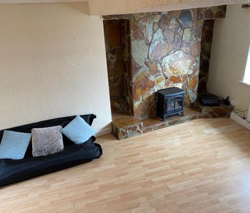 2 bedroom terraced house to rent - Photo 3